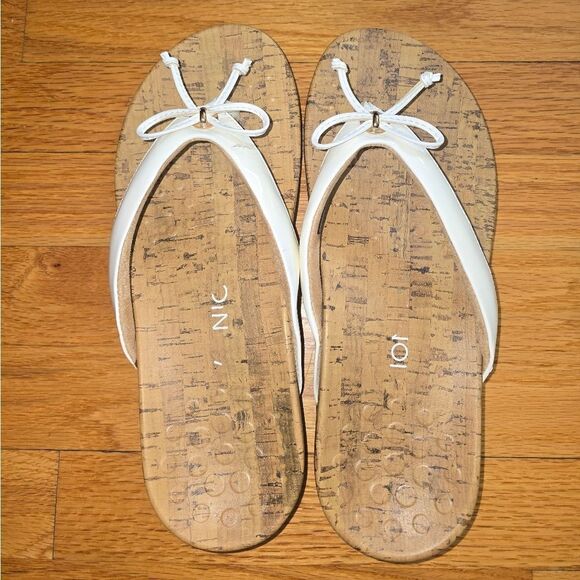 Vionic Cassie White Sandals Womans Size 10 Wide - Picture 4 of 6